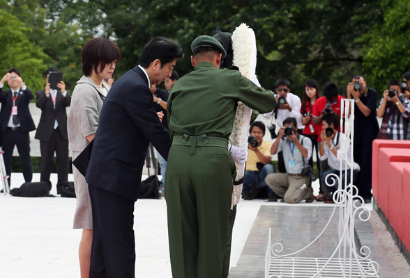 安倍总理访问了缅甸联邦共和国。