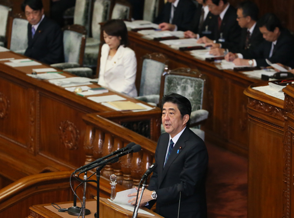 安倍总理出席了众议院全体会议。