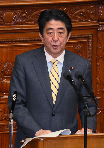 安倍总理出席了众议院全体会议。