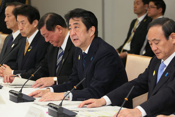 安倍总理在总理大臣官邸召开了第22次犯罪对策阁僚会议。