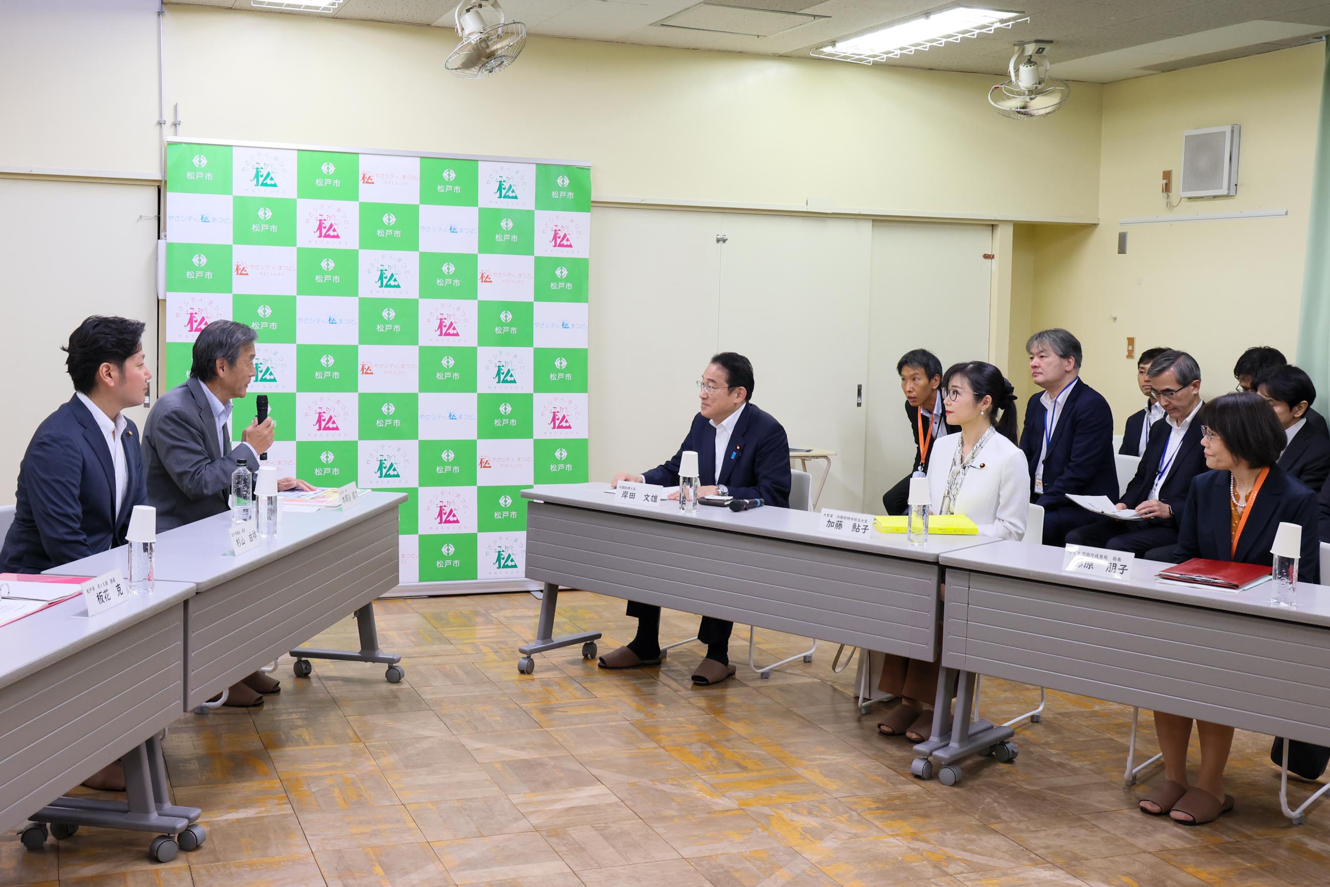岸田首相听取了关于“任何人都可参加的儿童学前班制度”的情况介绍1