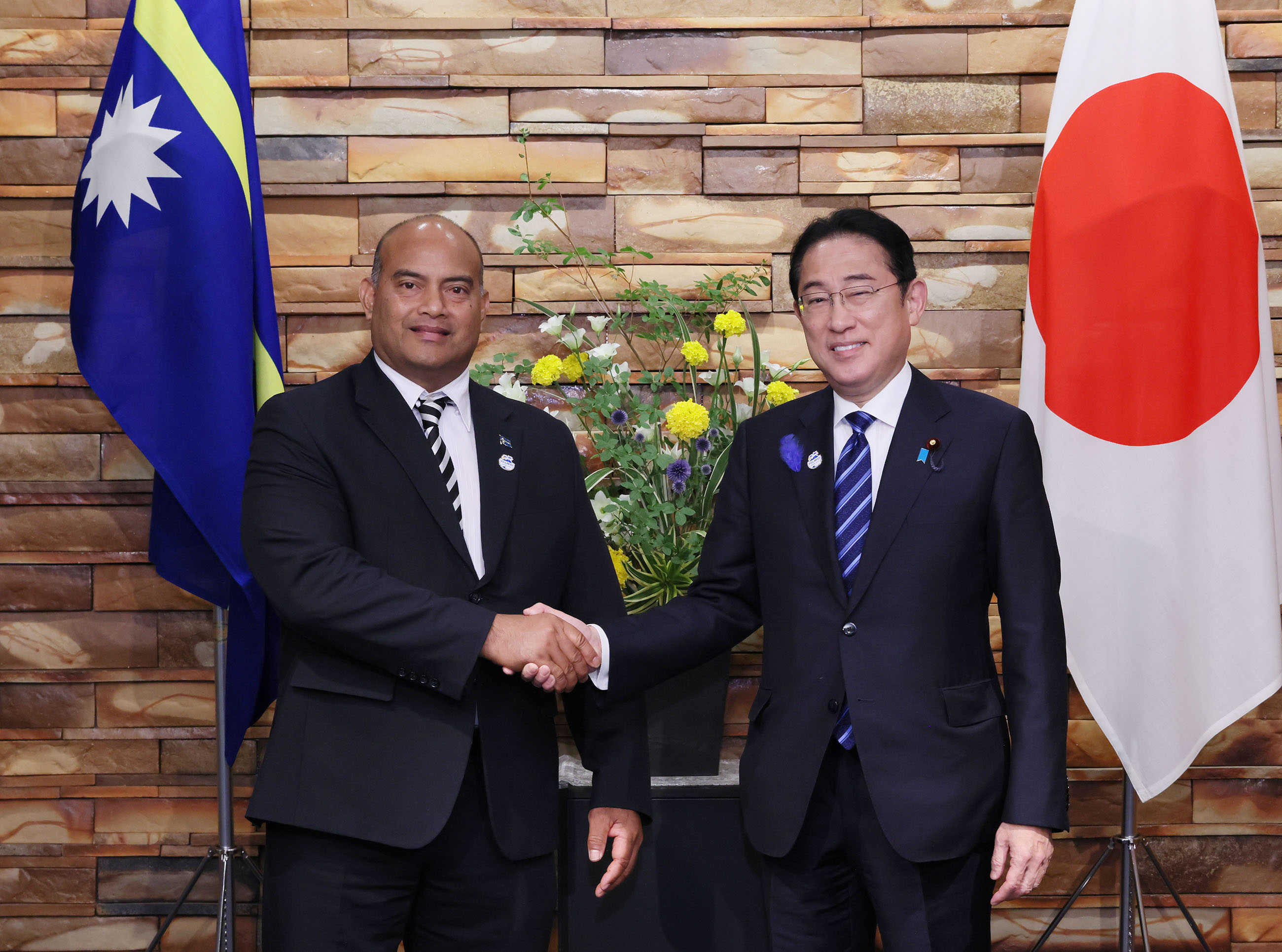 日本瑙鲁首脑会谈2