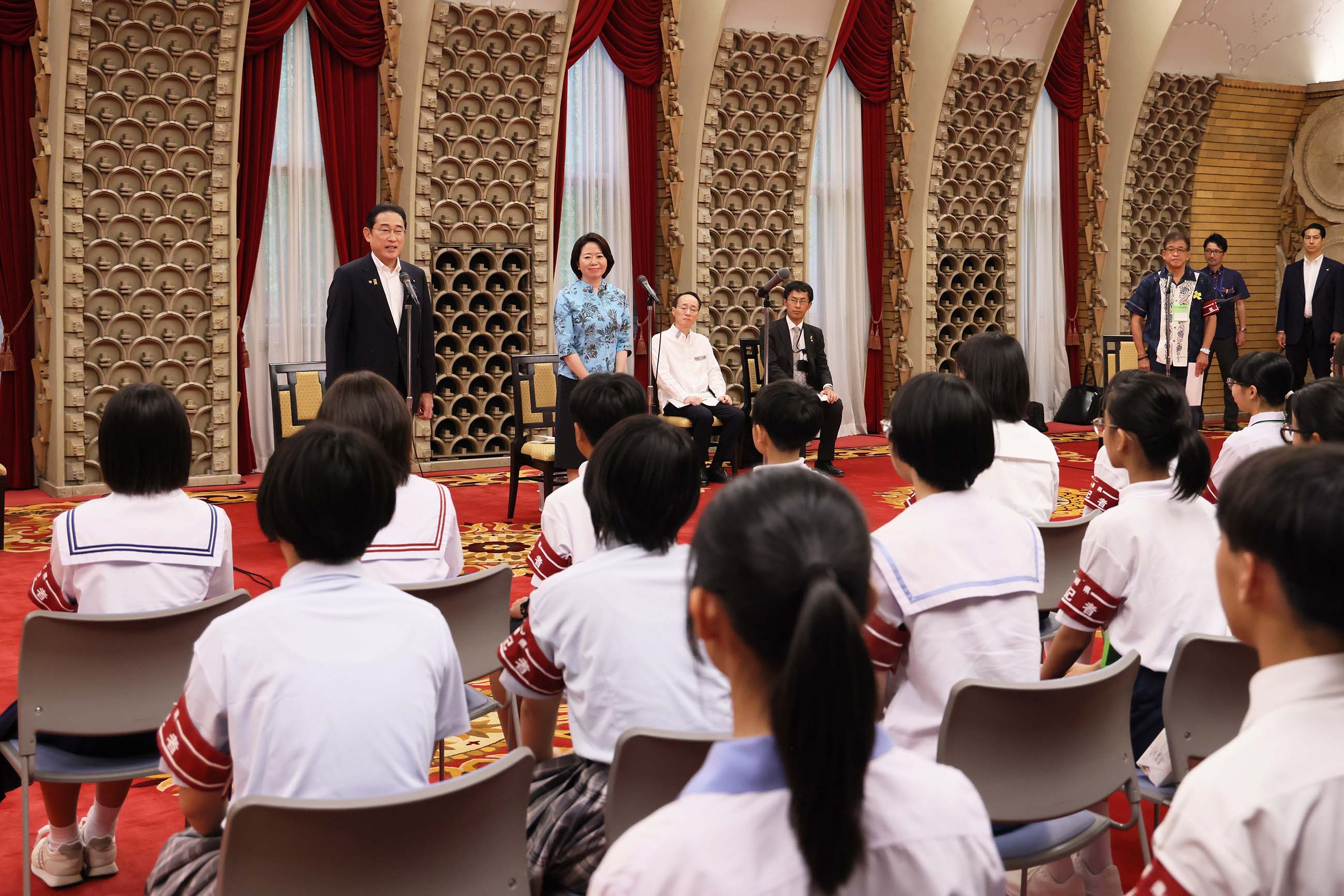 岸田首相接受拜会5