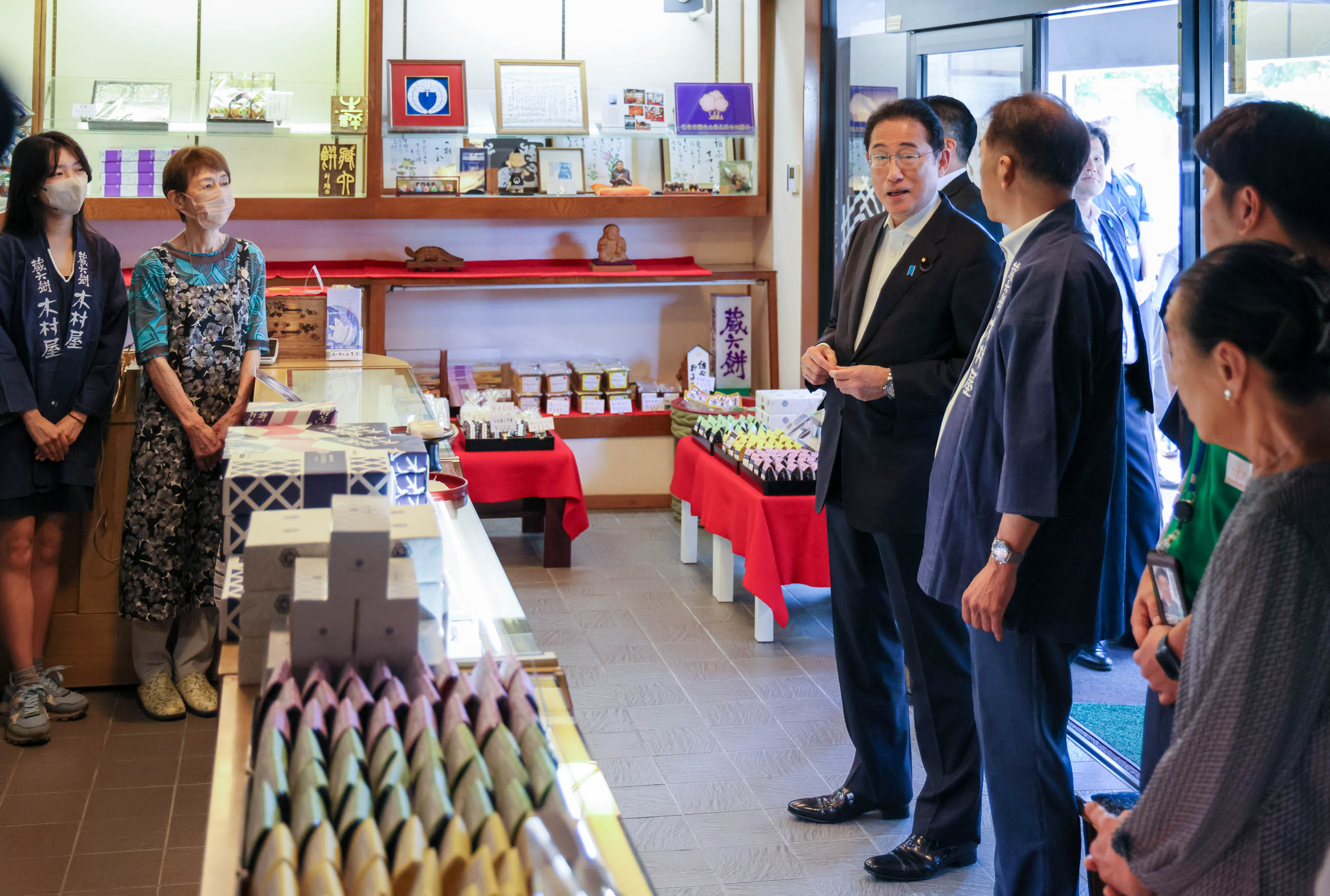 岸田首相视察佐仓城下町商店会2