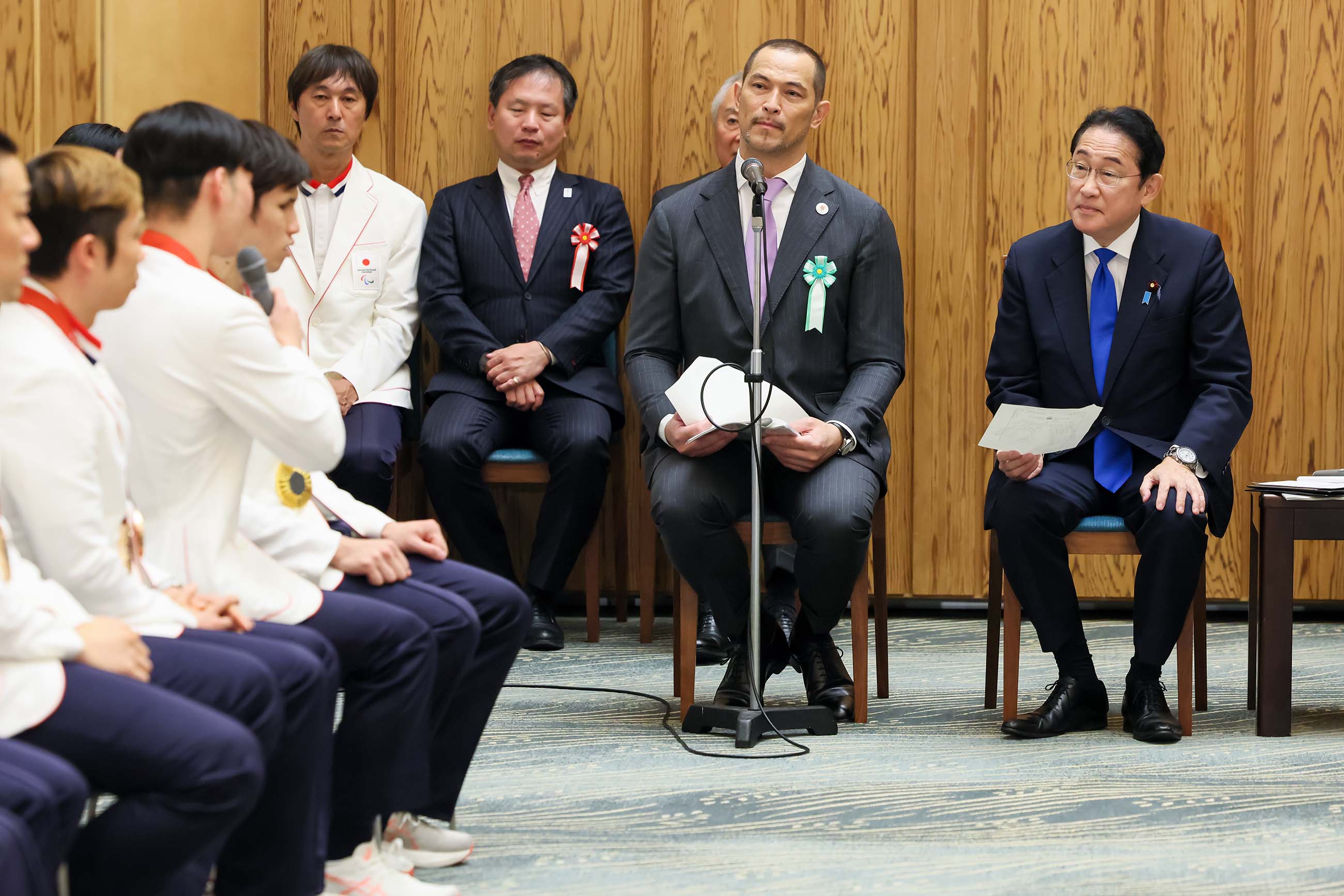 岸田首相恳谈1