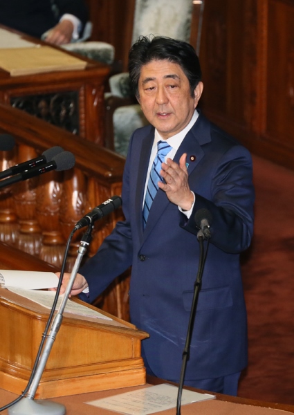 安倍总理出席了众议院全体会议。