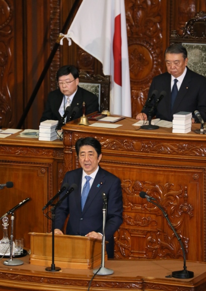 安倍总理出席了众议院预算委员会、参议院全体会议及众议院全体会议。