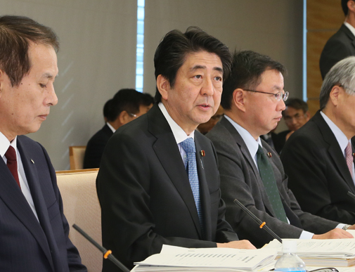 安倍总理在总理大臣官邸召开了第32次教育再生实行会议。