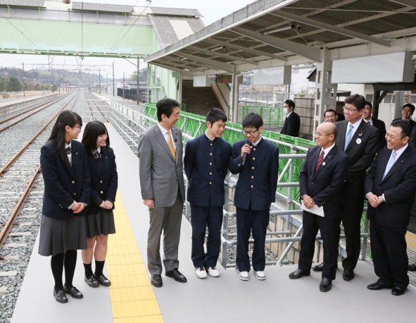 安倍总理访问了福岛县。