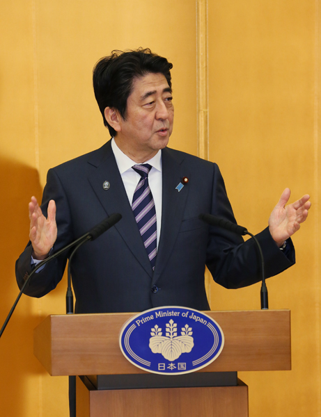 安倍总理出席了在总理大臣官邸举行的第6次“日本制造业大奖表彰仪式及庆祝会”。