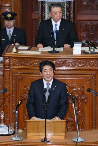 安倍总理出席了众议院全体会议以及参议院全体会议。