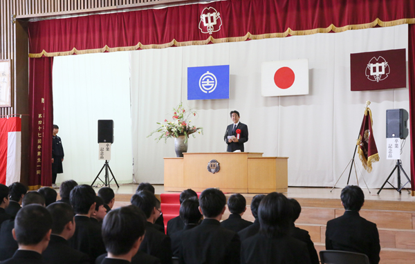 安倍总理访问了岩手县。