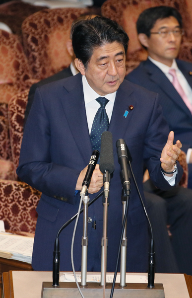 安倍总理出席了参议院有关我国及国际社会和平安全法制的特别委员会。