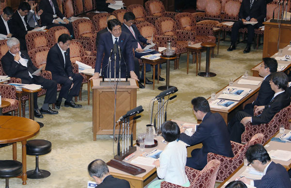 安倍总理出席了参议院有关我国及国际社会和平安全法制的特别委员会。