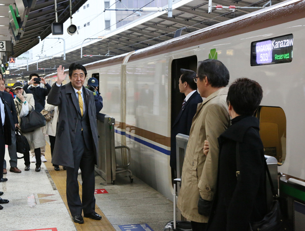 安倍总理访问了石川县和福井县。