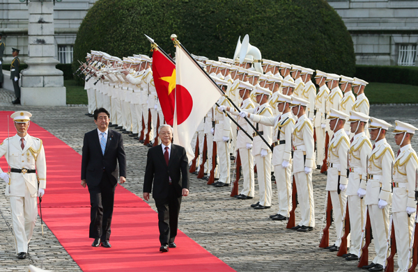 安倍总理在总理大臣官邸举行了日本・越南首脑会谈等。