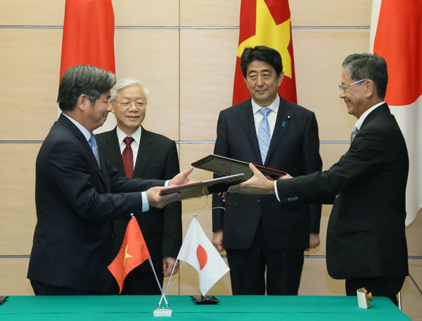 安倍总理在总理大臣官邸举行了日本・越南首脑会谈等。