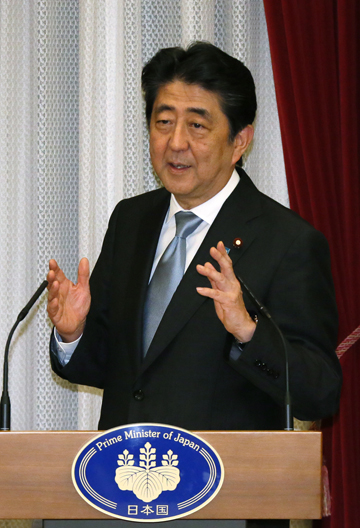 安倍总理在总理大臣官邸与新西兰总理比尔·英格利希举行了首脑会谈等。