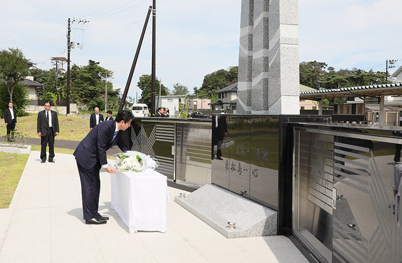 安倍总理访问了宫城县。