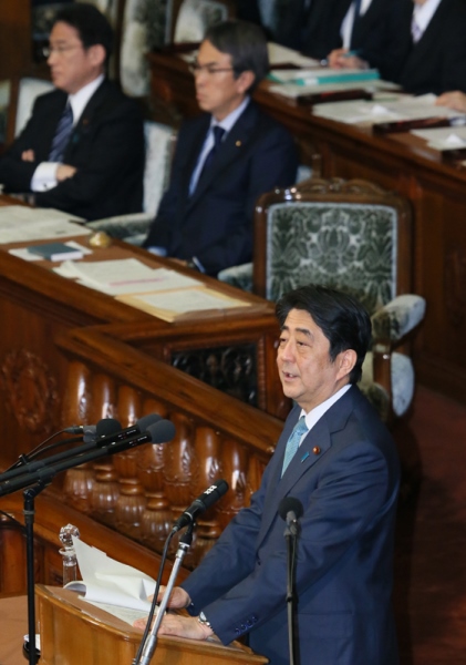 安倍总理出席了众议院全体会议。