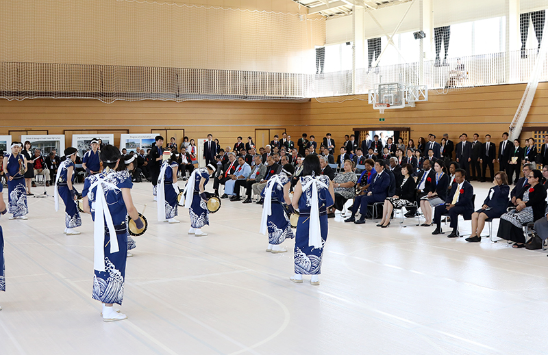 安倍总理出席了在福岛县磐城市举行的第8届太平洋岛国峰会（PALM8）。