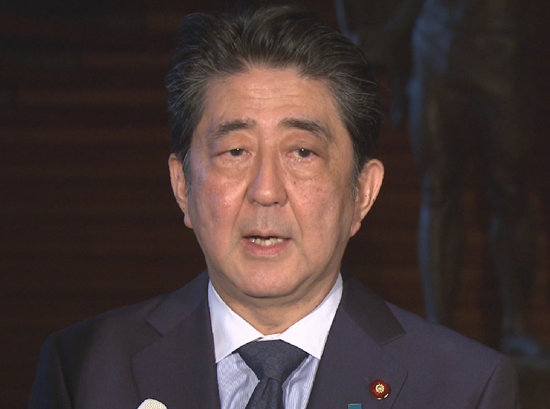 安倍总理举行记者会