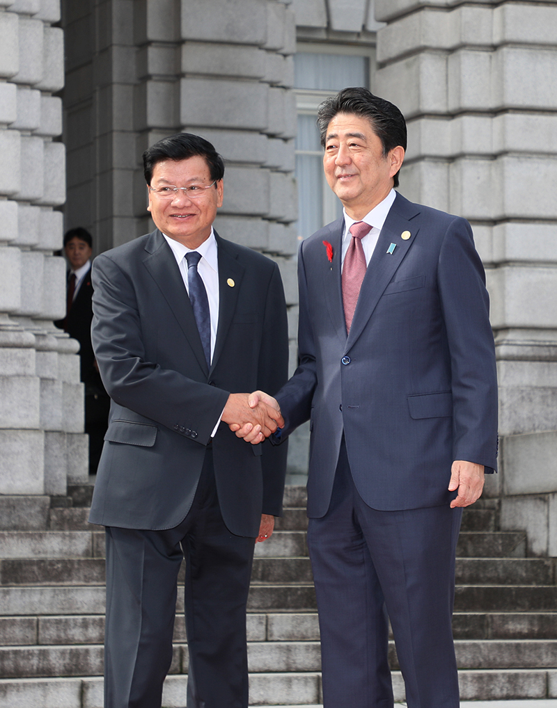 安倍总理出席了在迎宾馆赤坂离宫举行的第10届日本・湄公河流域国家首脑会议等。