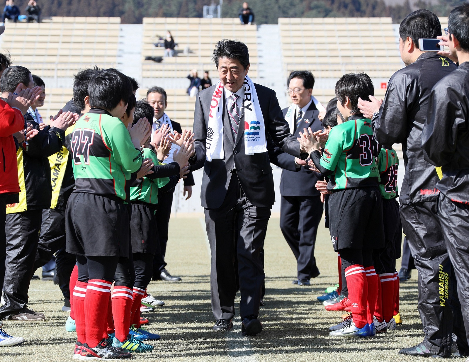 安倍总理访问了岩手县。