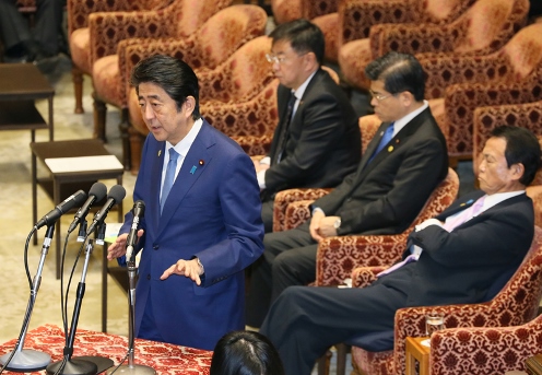 安倍总理出席了众议院预算委员会以及众议院财务金融委员会。