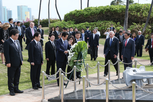 安倍总理访问了美利坚合众国的檀香山。