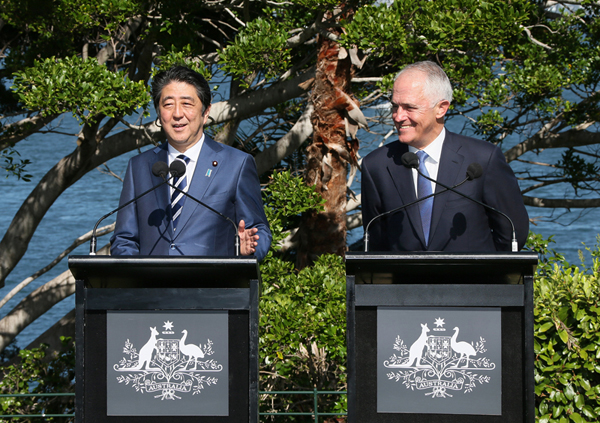 安倍总理访问了澳大利亚联邦的悉尼。