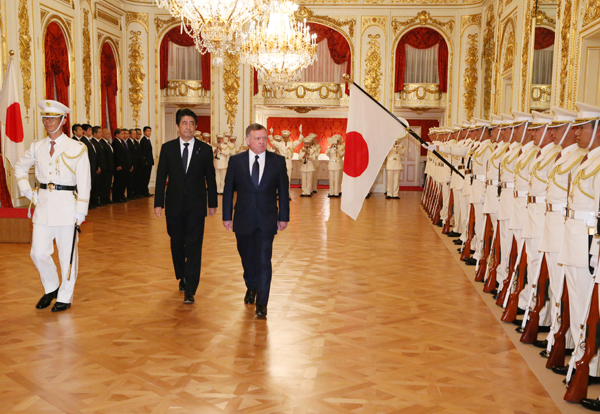 安倍总理在迎宾馆赤坂离宫与约旦哈希姆王国国王阿卜杜拉二世·本·侯赛因举行了首脑会谈等。