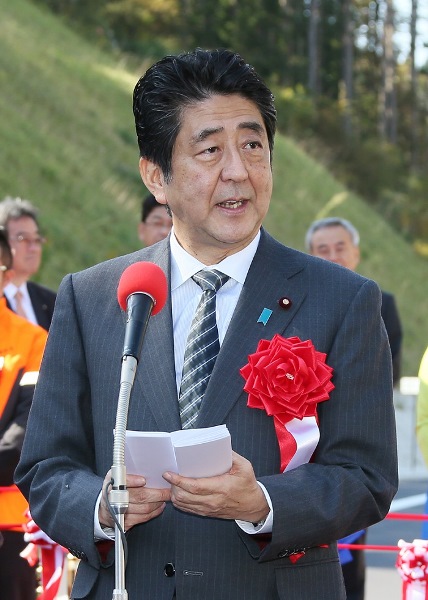 安倍总理访问了宫城县。