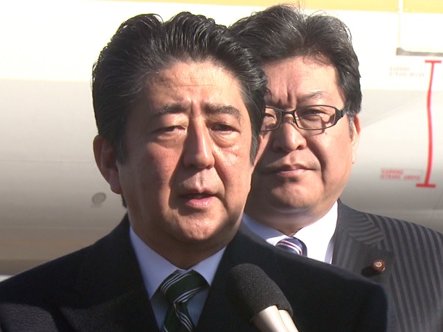 安倍总理在东京国际机场（羽田机场）举行记者会后，访问了菲律宾共和国的马尼拉。