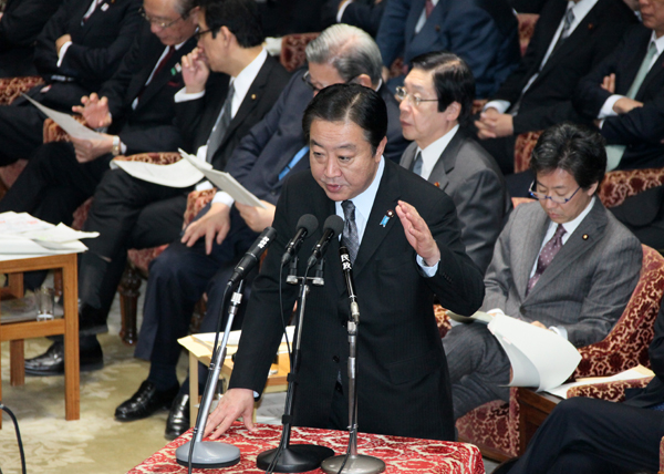 野田总理出席了众议院预算委员会、众议院全体会议、参议院预算委员会以及参议院全体会议。