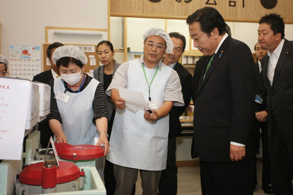 野田总理访问了福岛县。