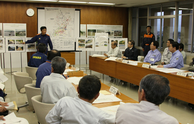 野田总理访问了九州北部豪雨灾区。