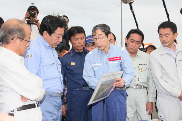 野田总理访问了九州北部豪雨灾区。