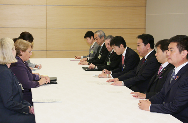 野田总理接受了联合国妇女署（UN Women）执行主任米歇尔•巴切莱特的拜会。