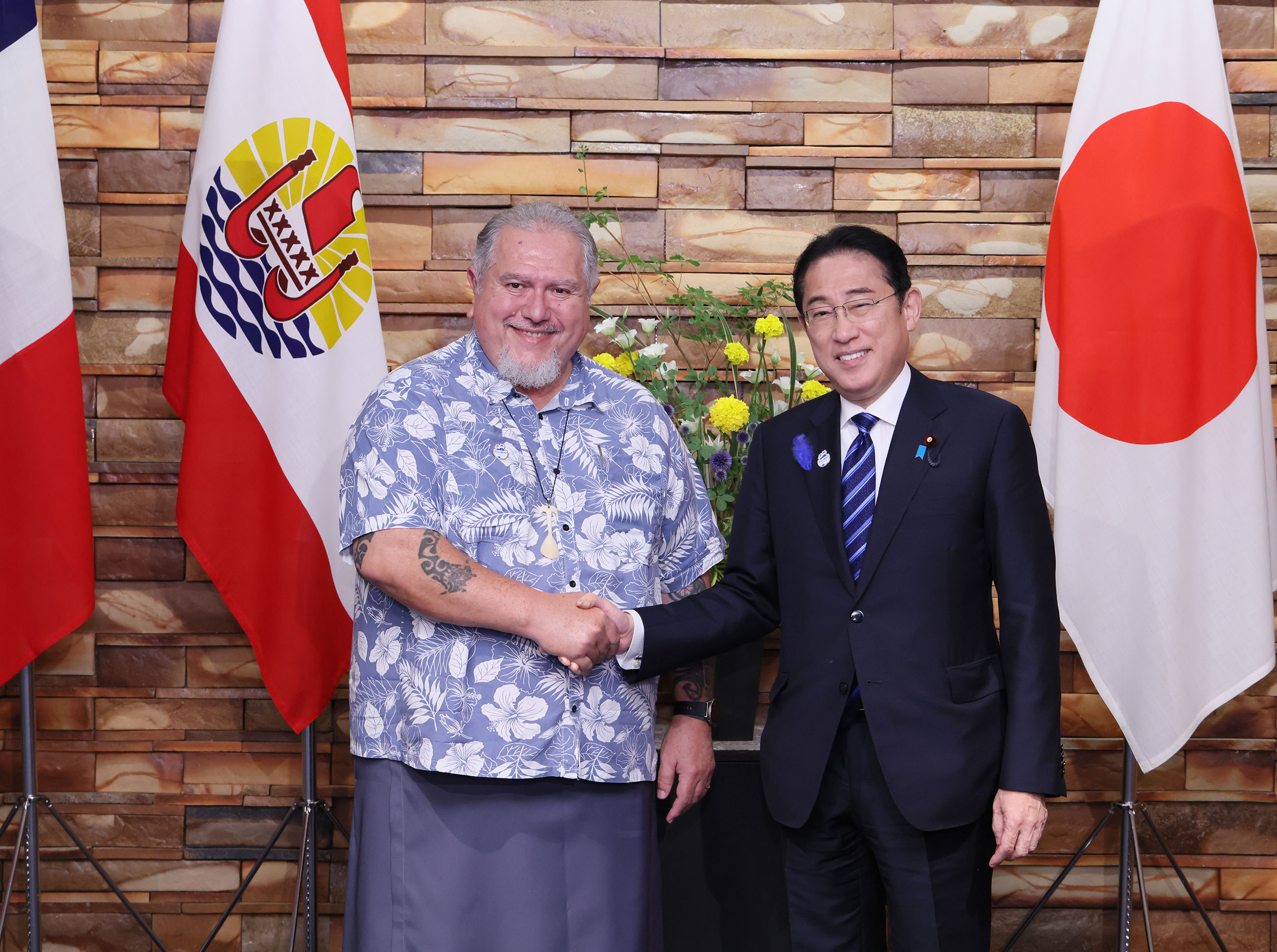 仏領ポリネシア自治政府大統領による表敬を受ける岸田総理１