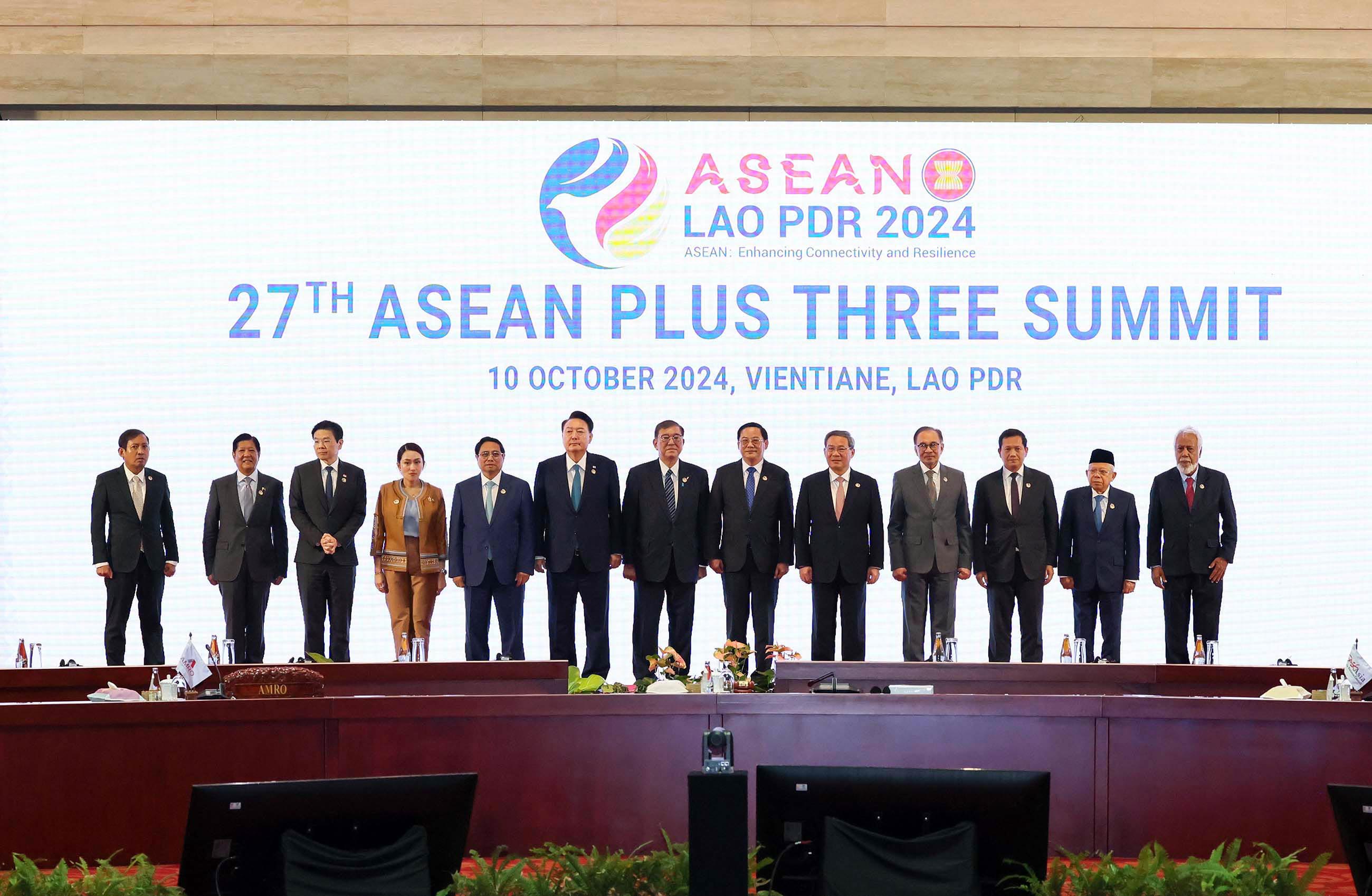 ＡＳＥＡＮ＋３首脳との写真撮影１