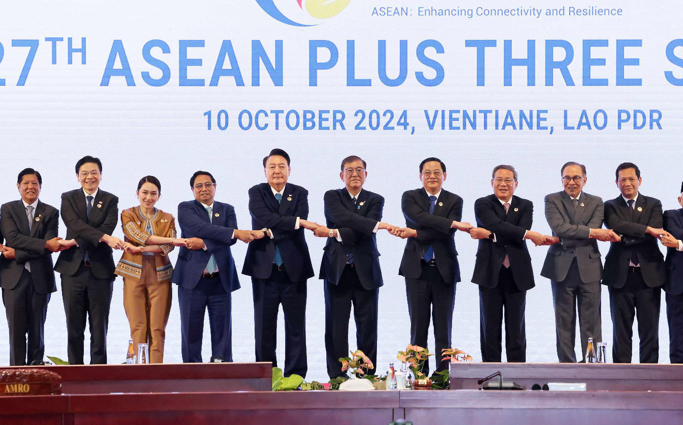 ＡＳＥＡＮ＋３首脳との写真撮影２