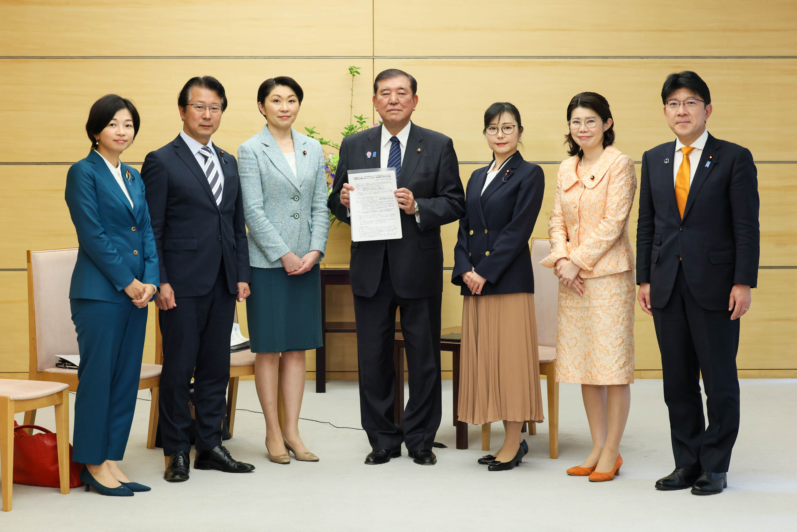 自由民主党・出産費用等の負担軽減を進める議員連盟による申入れ