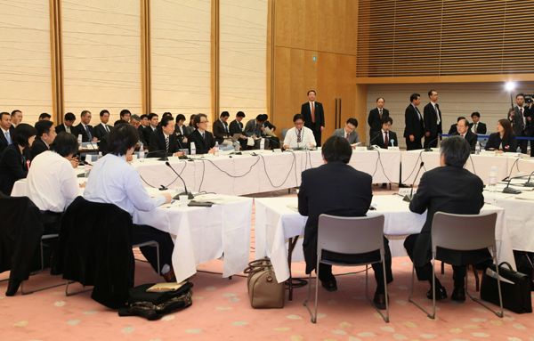 「新しい公共」円卓会議の写真２